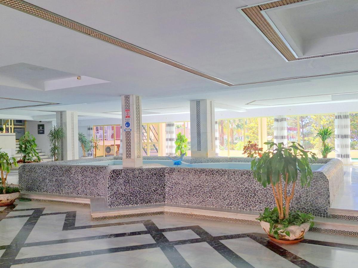 Minerva Red Sun Studio Apartment Benalmadena Bagian luar foto