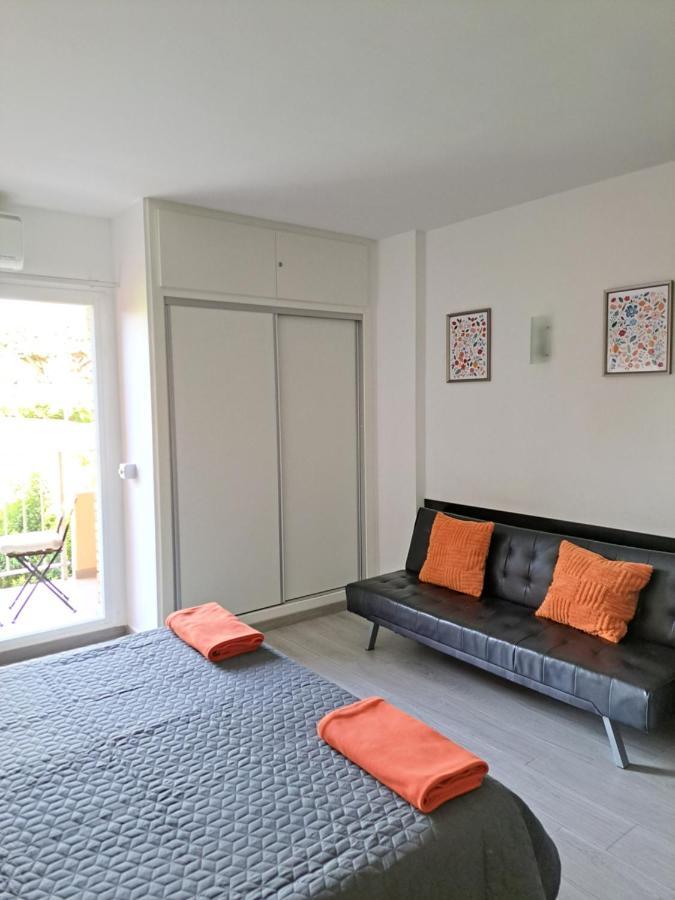 Minerva Red Sun Studio Apartment Benalmadena Bagian luar foto